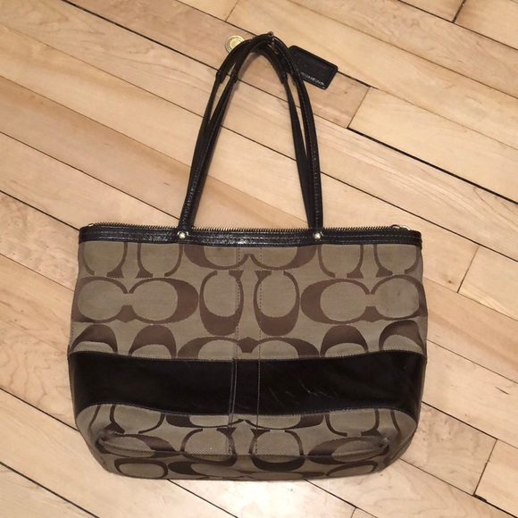 Coach Handbags - COACH “C” Purse